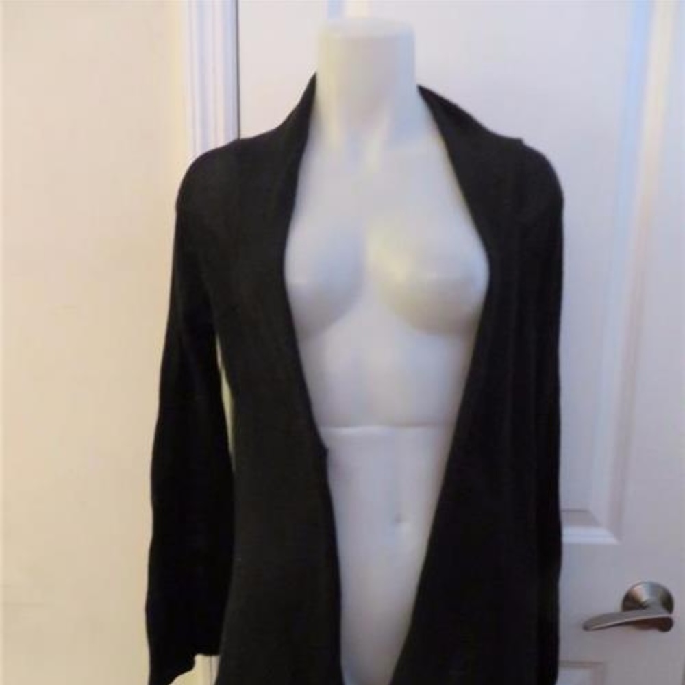 INGRID & ISABEL BLACK CARDIGAN SWEATER - SIZE M